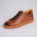 کفش چرم مردانه اسپرت مدل ونس با بند مشکی و زیره قهوه‌ای روشن