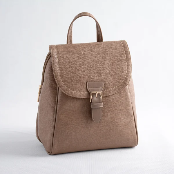 کوله-پشتی-ماریا-کرمی-رنگ کوله پشتی چرم زنانه ماریا کرمی رنگ