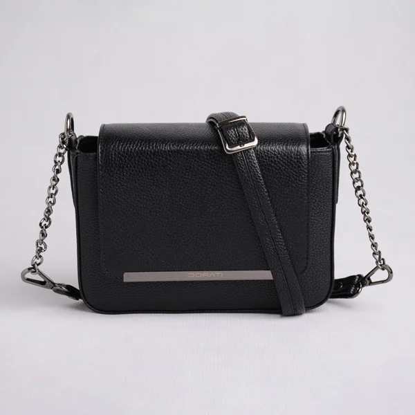 کیف-دستی-زنانه-سلنا نمای روبرو از کیف دستی زنانه چرمی مشکی مدل سلنا با بند زنجیری