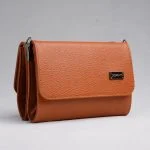 کیف قهوه ای عسلی تیره چرم زنانه مدل دوشی