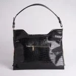 نمای پشت کیف چرم زنانه لونا با جیب زیپی کاربردی