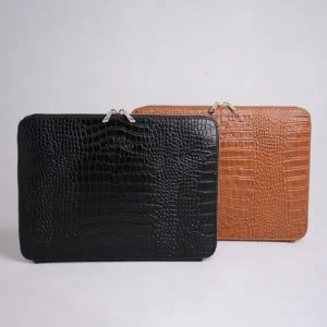 کیف چرم طبیعی گاوی با طرح کروکو، انتخابی عالی برای حمل مدارک و کارت‌های اعتباری