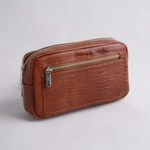 کیف چرم مردانه کمری 035 در دو رنگ کلاسیک مشکی و قهوه‌ای با زیپ خارجی کاربردی