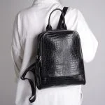 کیف کوله زنانه مدل داریا روی دوش مدل