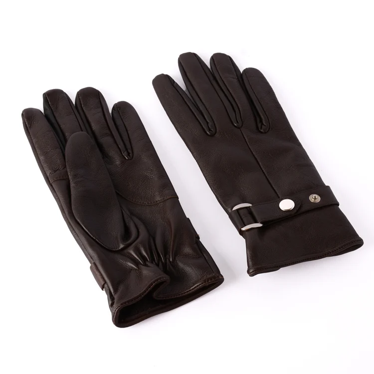 دستکش-چرم-زنانه-رومئو01 جزئیات بند و برش ظریف دستکش چرم زنانه رنگ قهوهای