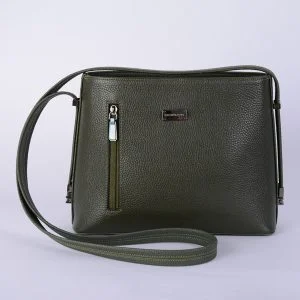 زاویه رو به روی کیف چرم زنانه سبز رنگ