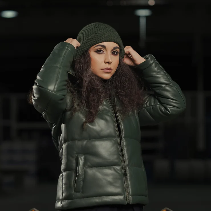 کاپشن-چرم-زنانه-0071-02 کاپشن چرم سبز ارتشی زنانه