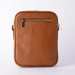 کیف قهوه‌ای چرم طبیعی با بند دستی جداشونده
