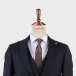 جزییات یقه کت و شلوار مردانه رالف