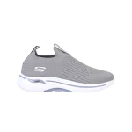 کفش ورزشی اسکیچرز Arch Fit مدل Slip-On با رویه مش تنفس‌پذیر و کفی طبی