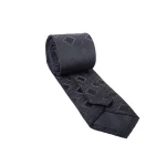 نمای پشت کراوات طرح شطرنجی دراتی