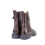 نمای پشت بوت چرم قهوه‌ای زنانه