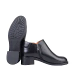 نمای بغل و زیره ی نیم چرم زنانه مشکی