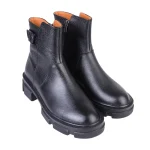 نمای رو به رو بوت چرم بغل سگک زنانه