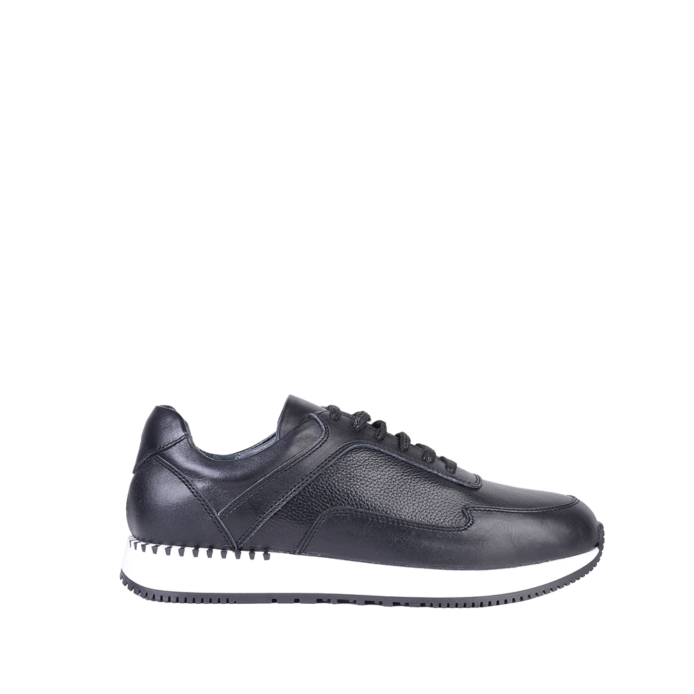 women-leather-sneakers-7026-1 نمای بغل کتانی چرم زنانه مشکی ۷۰۲۶