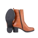 نمای بغل و زیره ی بوت ساقدار قهوه‌‌ای عسلی زنانه