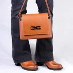 کیف رچ مزنانه عسلی استایل شده با بوت عسلی زنانه دراتی