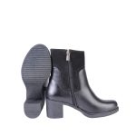 نمای بغل و زیره زیره بوت چرم 556 زنانه