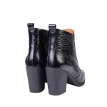 نمای پشت بوت چرم زنانه طبیعی 742 دراتی