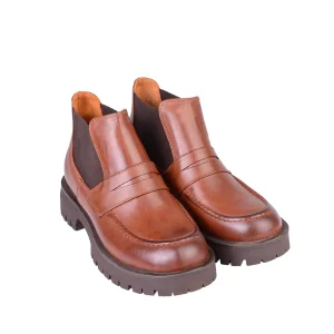 زاویه روبه رو لوفر چرم زنانه قهوه ای دراتی با پاشنه عاج دار