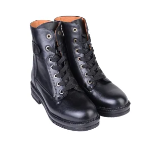 نمای رو به رو بوت چرم زنانه 217 بغل سگک