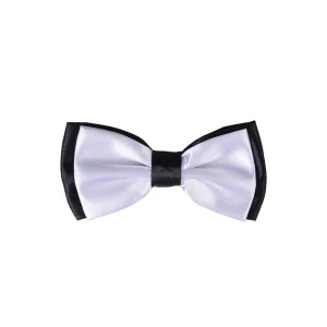 نمای رو به رو پاپیون سفید مشکی