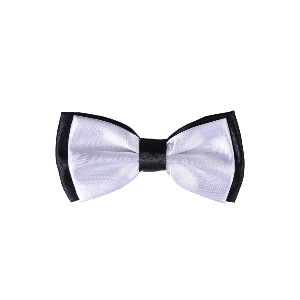 نمای رو به رو پاپیون سفید مشکی