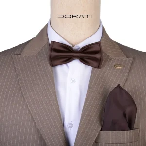 نمای رو به رو ست پاپیون و پوشت قهوه‌ای مردانه