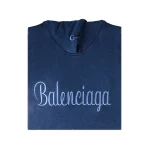 نمای بالا هودی یونیسکس رنگ سورمه‌ای