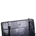 نمای نزدیک کیف هولدر مدارک چرم کروکو