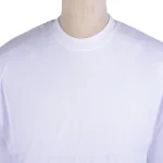 نمای نزدیک تیشرت بیسیک سفید مردانه