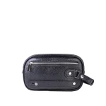 نمای رو به رو از کیف دستی چرم فلوتر مردانه مشکی