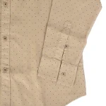 نمای نزدیک سرآستین نخودی خال خالی