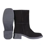 نمای بغل و زیره بوت چرم جیر زنانه مشکی ۲۱۰