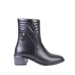 نمای بغل بوت چرم پاشنه دار ۳۷۲ رنگ مشکی