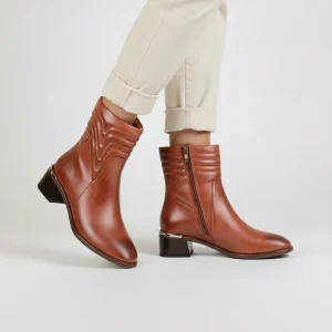 نمای بغل تن‌پوش بوت چرم زنانه کد ۳۷۲ رنگ عسلی