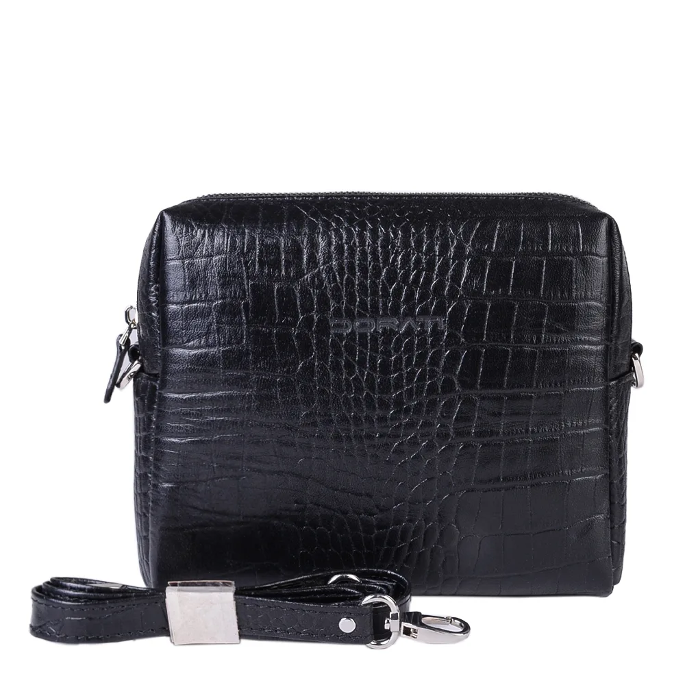 نمای رو به رو کیف چرم کروکو زنانه مشکی همراه با بند
