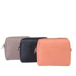 نمای رو به رو کیف چرم فلوتر زنانه در سه رنگ