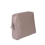 نمای بغل کیف چرم فلوتر ادری زنانه رنگ کرم