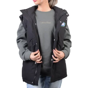 نمای رو به رو تن‌پوش پافر برند mk مشکی زنانه