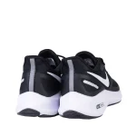 نمای پشت کتانی نایک استراکچر زنانه