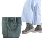 نمای رو به رو ست کیف و بوت چرم جیر زنانه رنگ سبز سدری