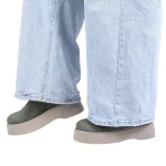 نمای بغل بوت جیر زنانه رنگ سبز