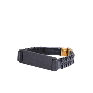 نمای نزدیک و روبه رو دستبند چرمی مدل BC005