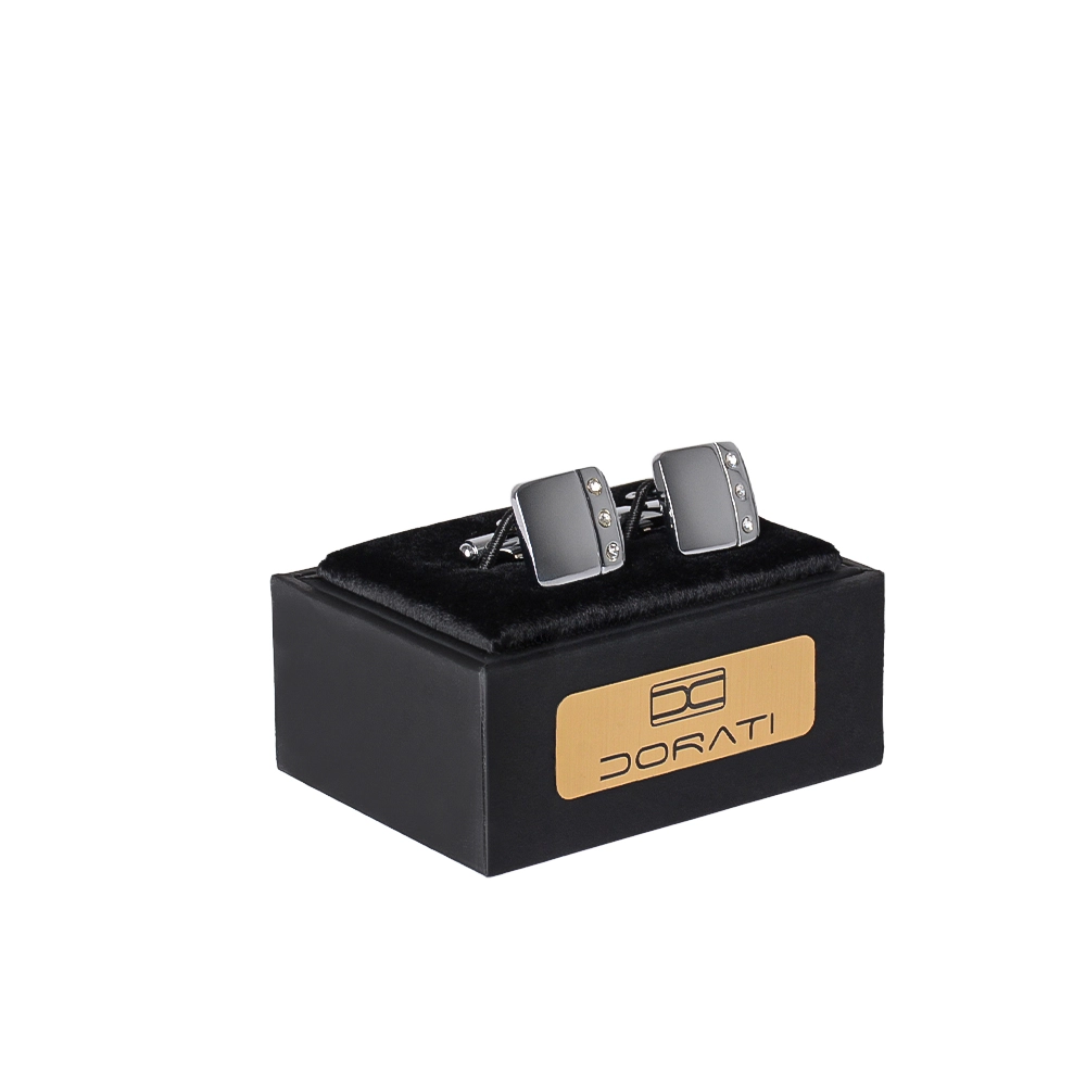 نمای رو به رو دکمه سرآستین سیلور مربعی نگین‌دار با هاردباکس