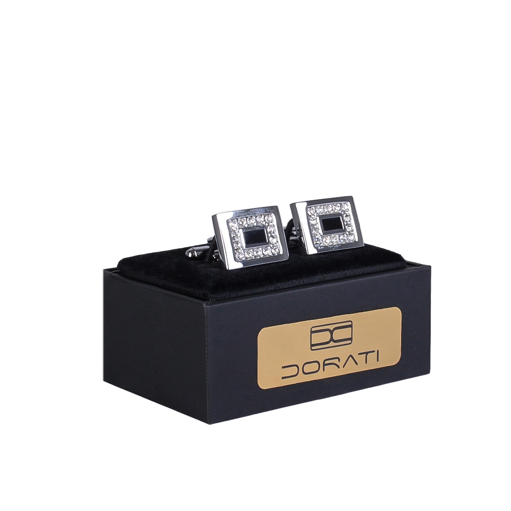 نمای رو به رو دکمه سرآستین مربعی نگین دار با هاردباکس کادویی