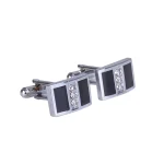 نمای رو به رو دکمه سرآستین مشکی سیلور مستطیبی نگین دار ۱۵۲۸