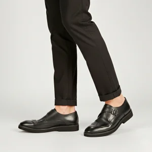 نمای بغل تن‌پوش کفش چرم سگک دار مردانه کد ۷۰۰