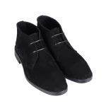 نمای رو به رو نیم بوت مشکی جیر مردانه ۲۰۲۵