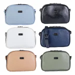 نمای رو به رو کیف دوشی چرم زنانه کد ۶۱۹ در رنگ‌بندی